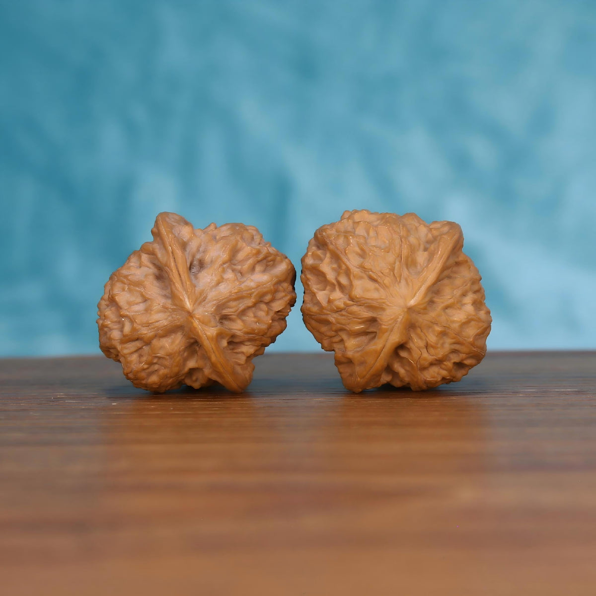CWY12 Wu-Ming walnut spheres – tactile mindfulness tool with flawless natural pairing