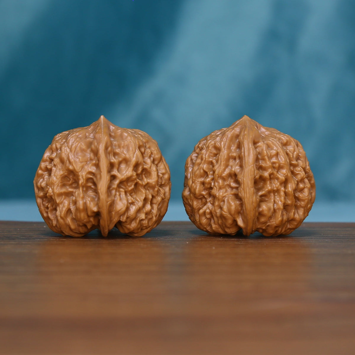 Opposite view of the 5959 wenwan walnut pair with natural grooves
