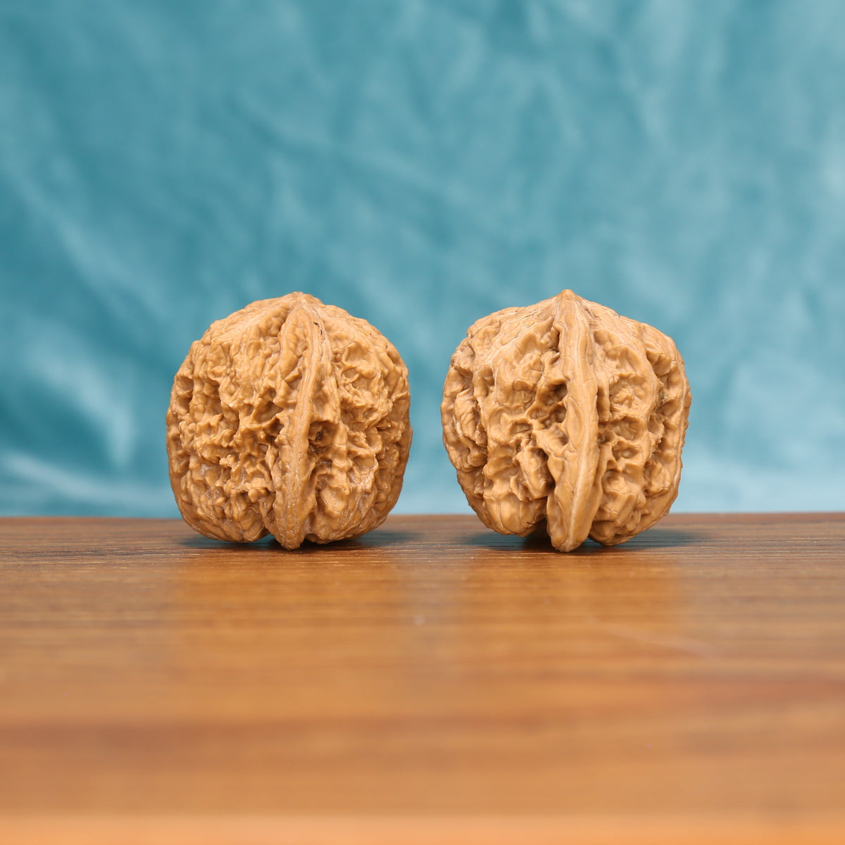 The Fluid Crest | W4930 Wenwan Walnut Set 4930