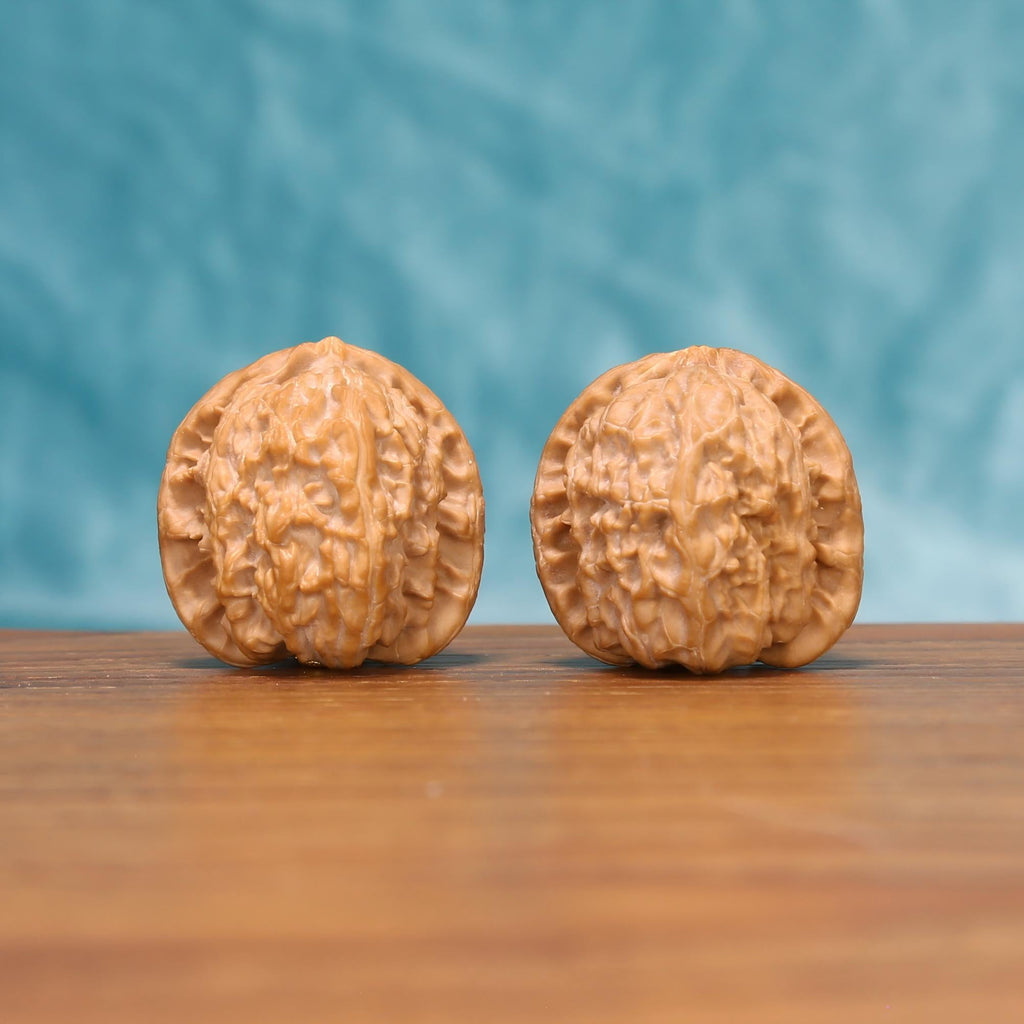 4822 Yuan-Bao walnut close-up – sweeping ingot curves and 1.8g untamed organic density variance