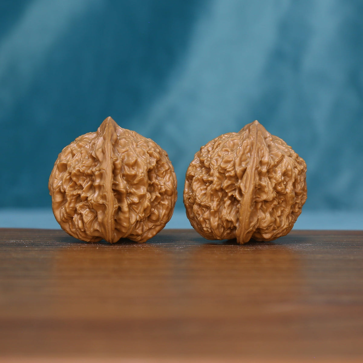 Reverse view of the 6180 Braided Crest wenwan walnut pair
