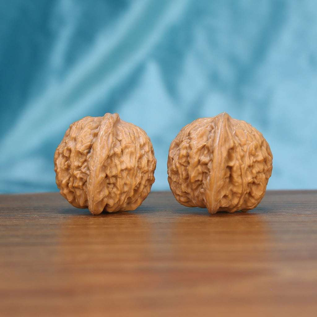 Heritage Mo-Pan wenwan walnut set reverse side on wood – handcrafted natural craftsmanship

