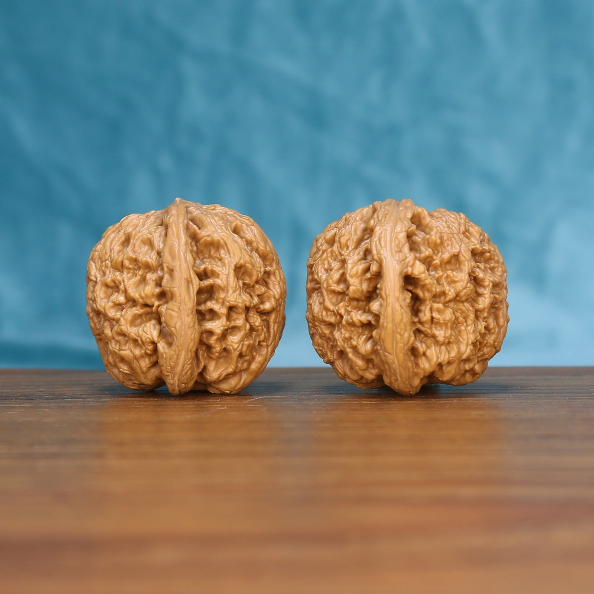 General wenwan walnut set at a slight angle, highlighting the full belly and strong shoulders
