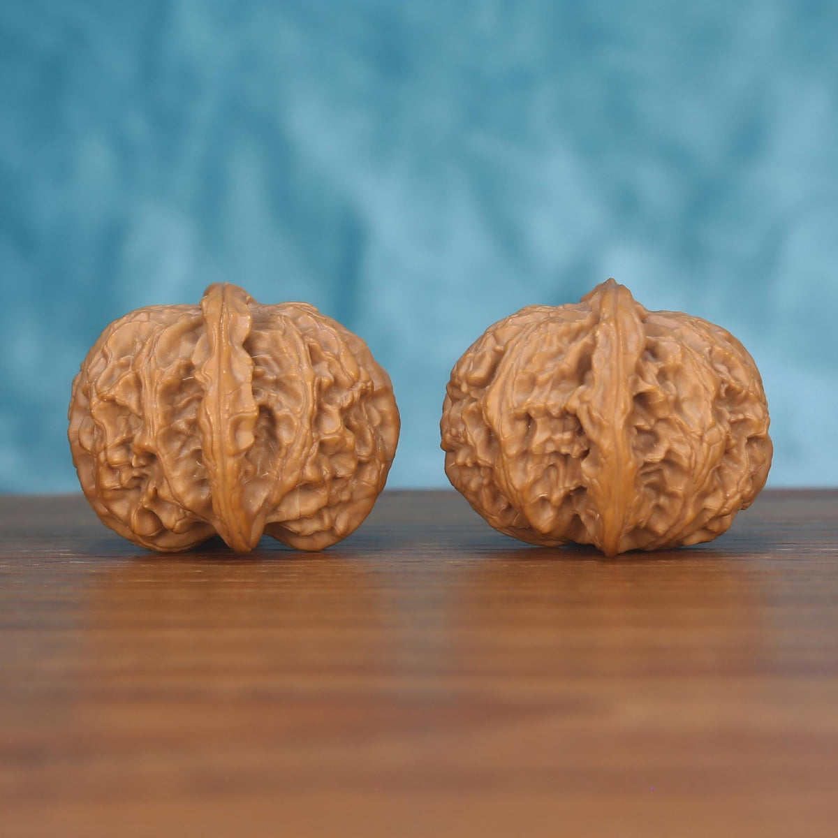 CWY10 Wu-Ming walnut pair by mistbodhi, side view highlighting natural ridge patterns and 32.6mm height
