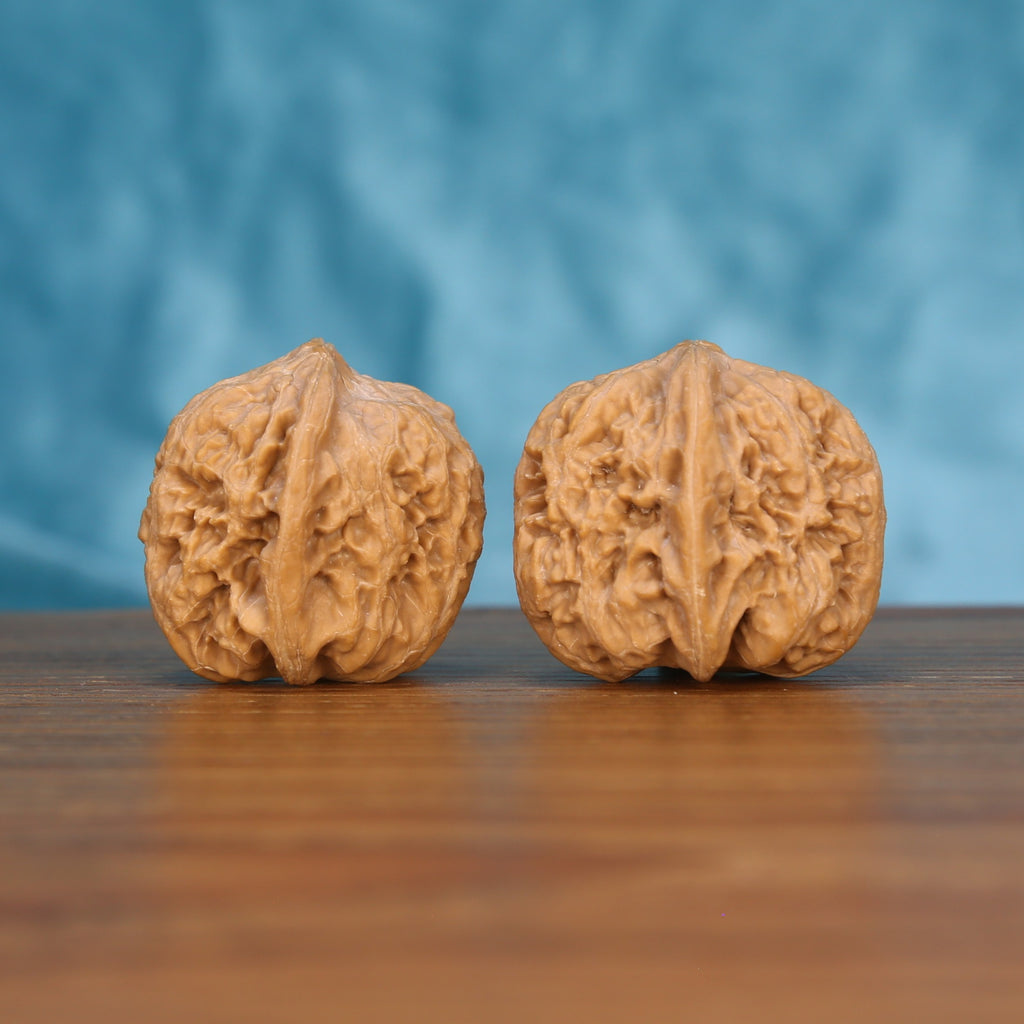 The Frontier Crest Spheres | Xi-Bei-Jiang-Jun-Bang Walnut Set 5513
