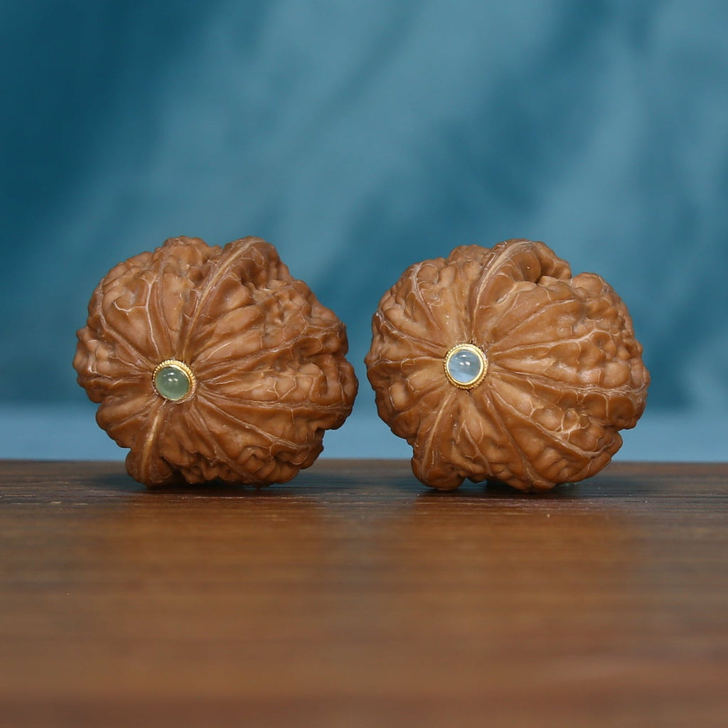 Pinggu Yuanbao wenwan walnut pair viewed from the ridged ends, SKU 4930
