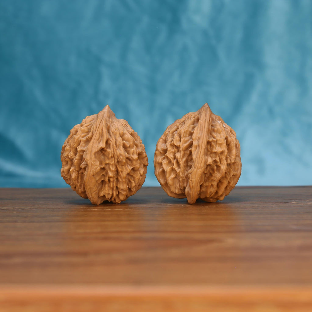 W7573 Mai-Sui Hu-Tou walnut close-up – deep woven texture and 1.4g untamed organic mass variance