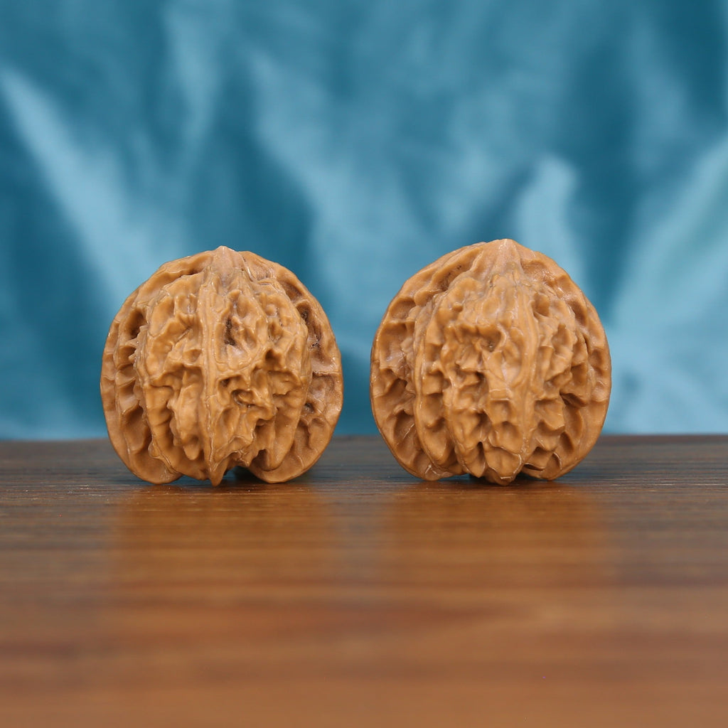 The Balanced Solitude | “Ping-Guo-Yuan” Walnut Set 5348