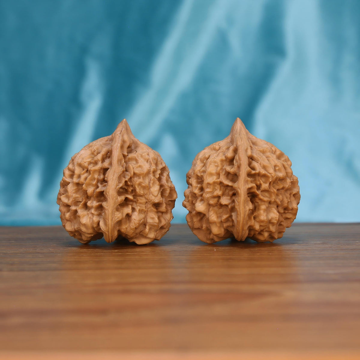 W7567 Mythic Crown walnut set side profile – 25g+ dense botanical spheres for tactile mindfulness
